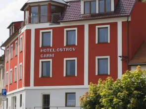 Hotel Ostrov Garni