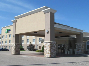 Holiday Inn Express & Suites Lexington by IHG