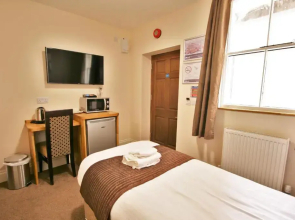 The New County Hotel