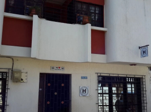 Mi Casa 18 Guest House