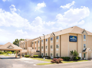 Microtel Inn & Suites by Wyndham Claremore