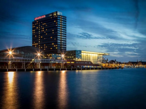 Mövenpick Hotel Amsterdam City Centre