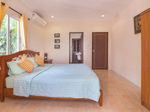Villa Waree 5 minutes from City and Beach