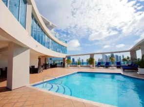 YC 701-C l Apartamento 2BR en av balboa