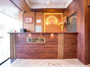 Fabhotel Sunshine Residency