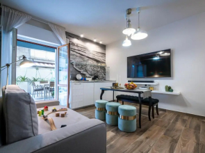 Alga 5-Star Boutique Apartment Steps from the Sea