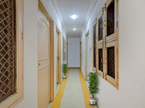 POP 80502A Hotel Aarya Galaxy Inn