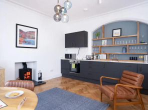 Loughrigg at Lipwood - Stunning 2 Bedroom - 1 Bathroom - Gentleman's Residence - Central Windermere