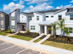 Gorgeous 4Bd Close to Disney w/ Pool @ Champions Gate Resort 1196