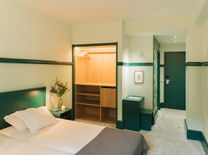 Holiday Inn Express and Suites Lisbon Principe Real by IHG