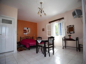 Maria's Studios