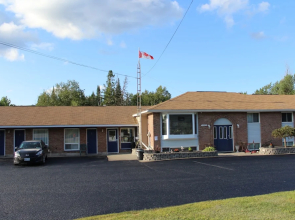 Two Rivers Motel