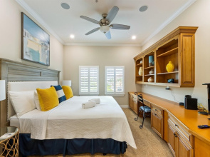 Holmes Beach Shoreline Suites