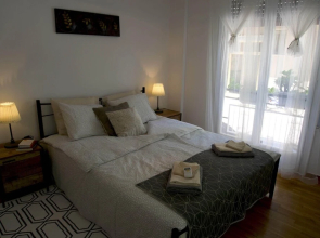 Cozy apartment, 5 min from metro station, center of Athens, newly renovated