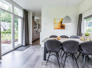 Nice chalet with dishwasher, in a holiday park in the middle of De Veluwe