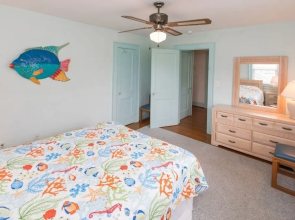 Sea Dog 5 Bedrooms 3 Bathrooms Home