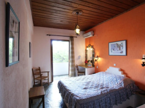 Paradise Hotel