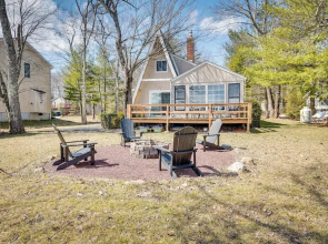 Dock & Sunroom: Waterfront Home Near Kalahari!