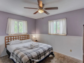 Palmer Park Trails & Space 4 Bdrm Cntrl Location