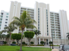 Le Marina Bay 802 - Condo 5 People, Sunny Isles