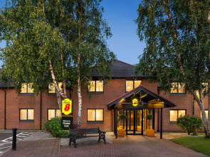 Super 8 by Wyndham Chester East