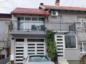 Grey apartment Zagreb
