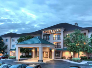 Courtyard Wichita East