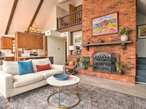 Breathtaking Brevard Home w/ Screened Porch!