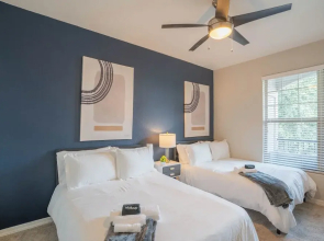ROVE LIVING/KB - Lex on Central