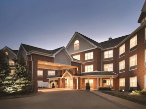 Country Inn & Suites by Radisson, Des Moines West, IA