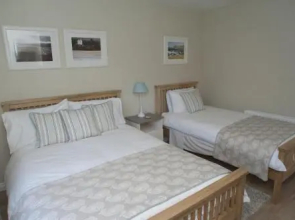 Bunlin Bay House