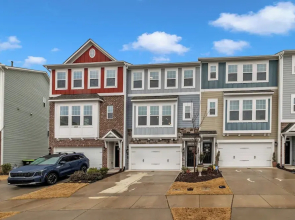 King 4BR Townhouse to Downtown Durham