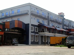 De-Lasmall Hotel and Resort Ltd