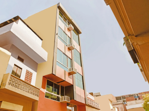 OYO 28054 Hotel Suraj Villa