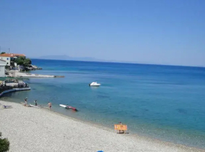 Avlakia Beach Studios & Apartments