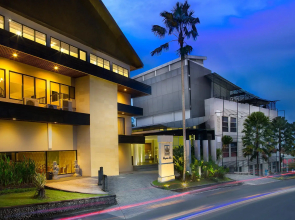 Grand Kecubung Hotel