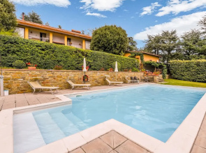 Cottage in Tuscany With Pool & Olive Groves
