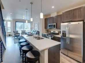 Arrow #288 - 3 Br Townhouse