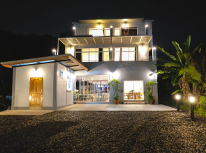 The Lake House Ko Yo