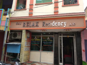 Iroomz Sai Relax Resiodency