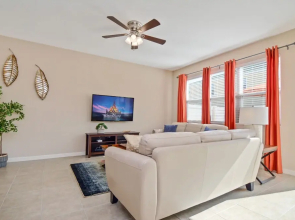 Four Bedrooms Townhouse Close to Disney 5120