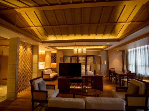 Grand Metropark Hotel Violet Swan