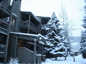 Lodgepole 2003 by SummitCove Vacation Lodging
