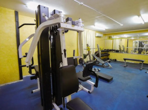 Отель Crystal Plaza