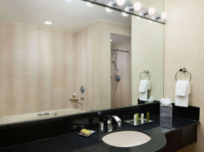 M Social New York Downtown (Formerly Millennium Downtown New York )