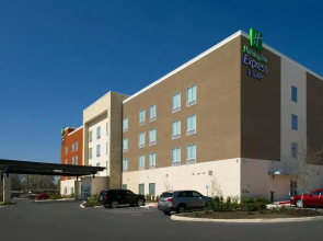 Holiday Inn Express  Suites New Braunfels