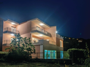 Awesome Home in Solin With Sauna, Wifi and 5 Bedrooms