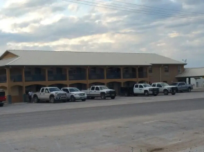 Derrick Inn
