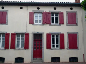 Maison de ville au pied de la Montagne Noire