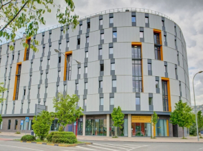 Estudios y Habitaciones Modernas en PAMPLONA, SK